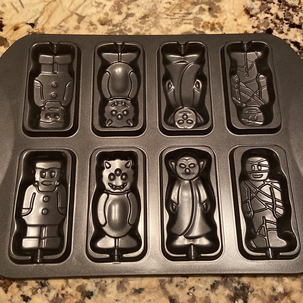 RARE Wilton Monster Cake Pops Baking Sheet Halloween